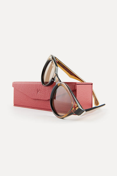 SUN01T_000_SG001_460-media-1