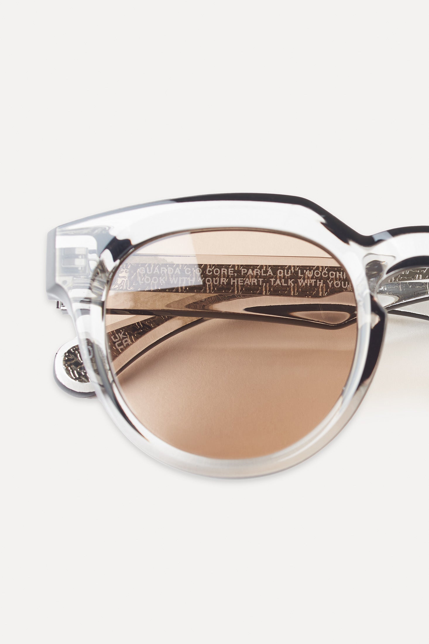 SUN01T_000_SG001_940-media-4