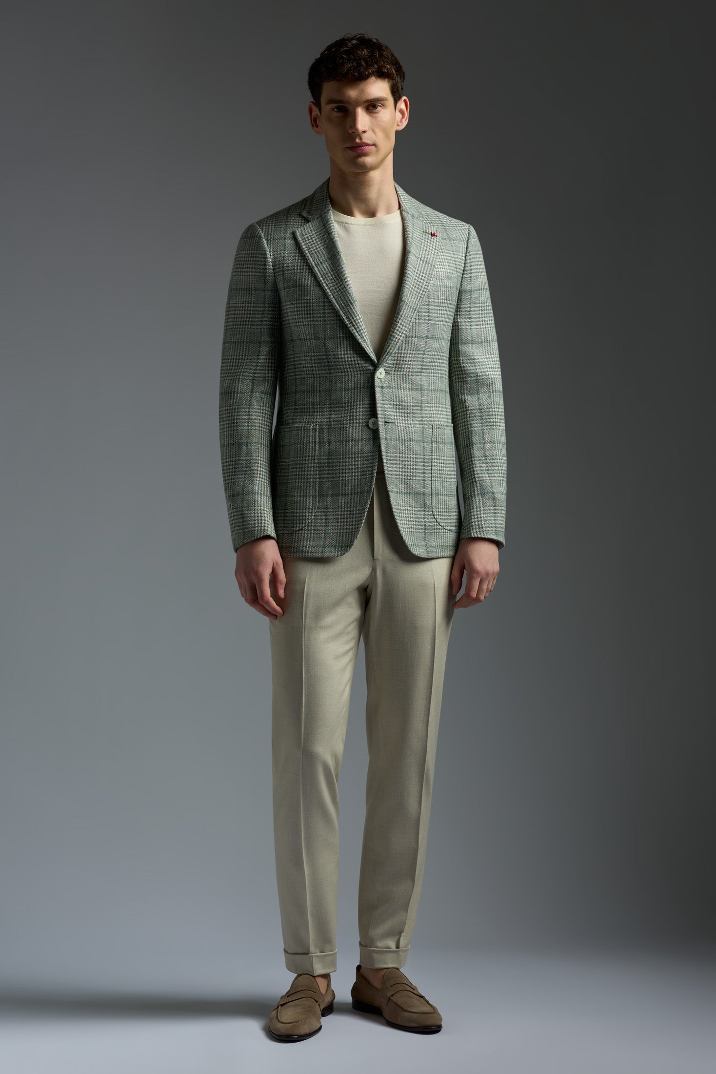 C21GSI_000_9634F_610-media-2