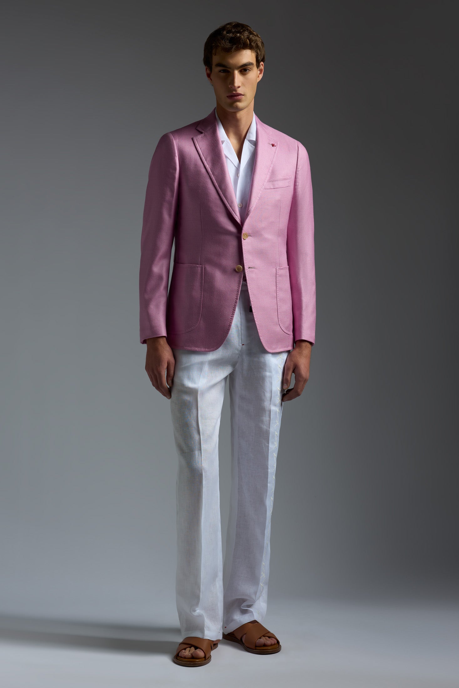 C21GSI_000_P9050_720-media-2