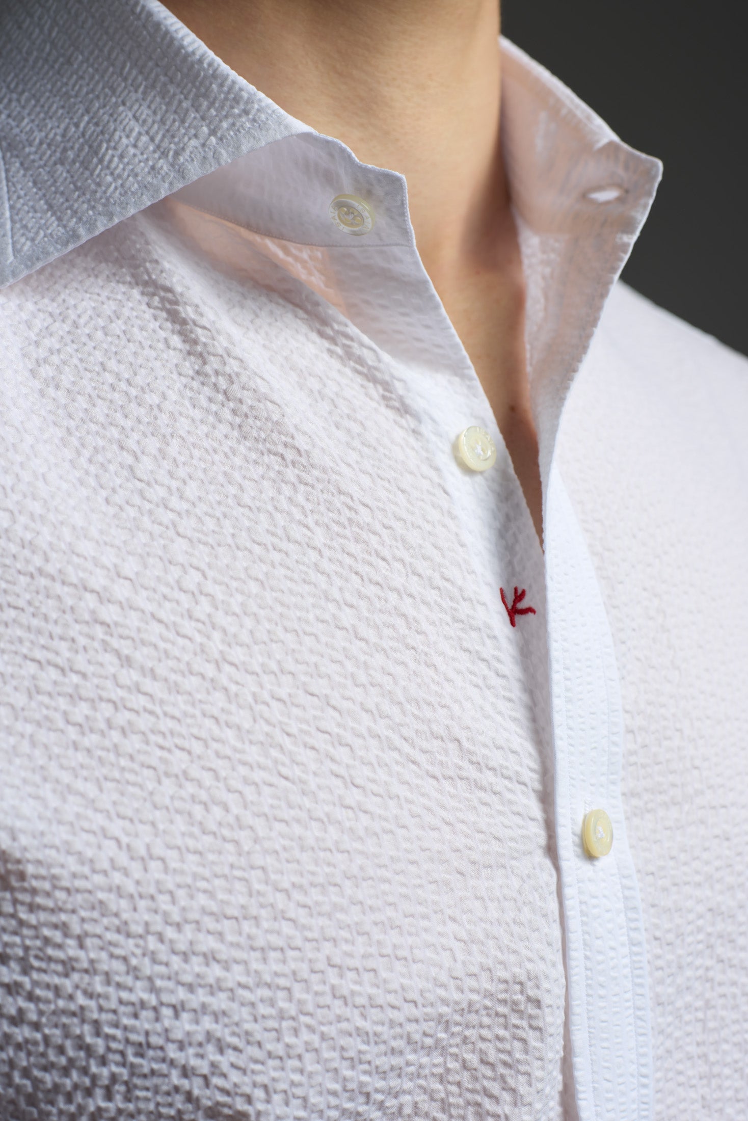 CAM192_000_C5705_01-media-4