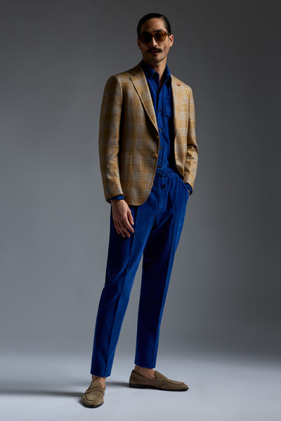 CMT217_000_X0076_790-media-2