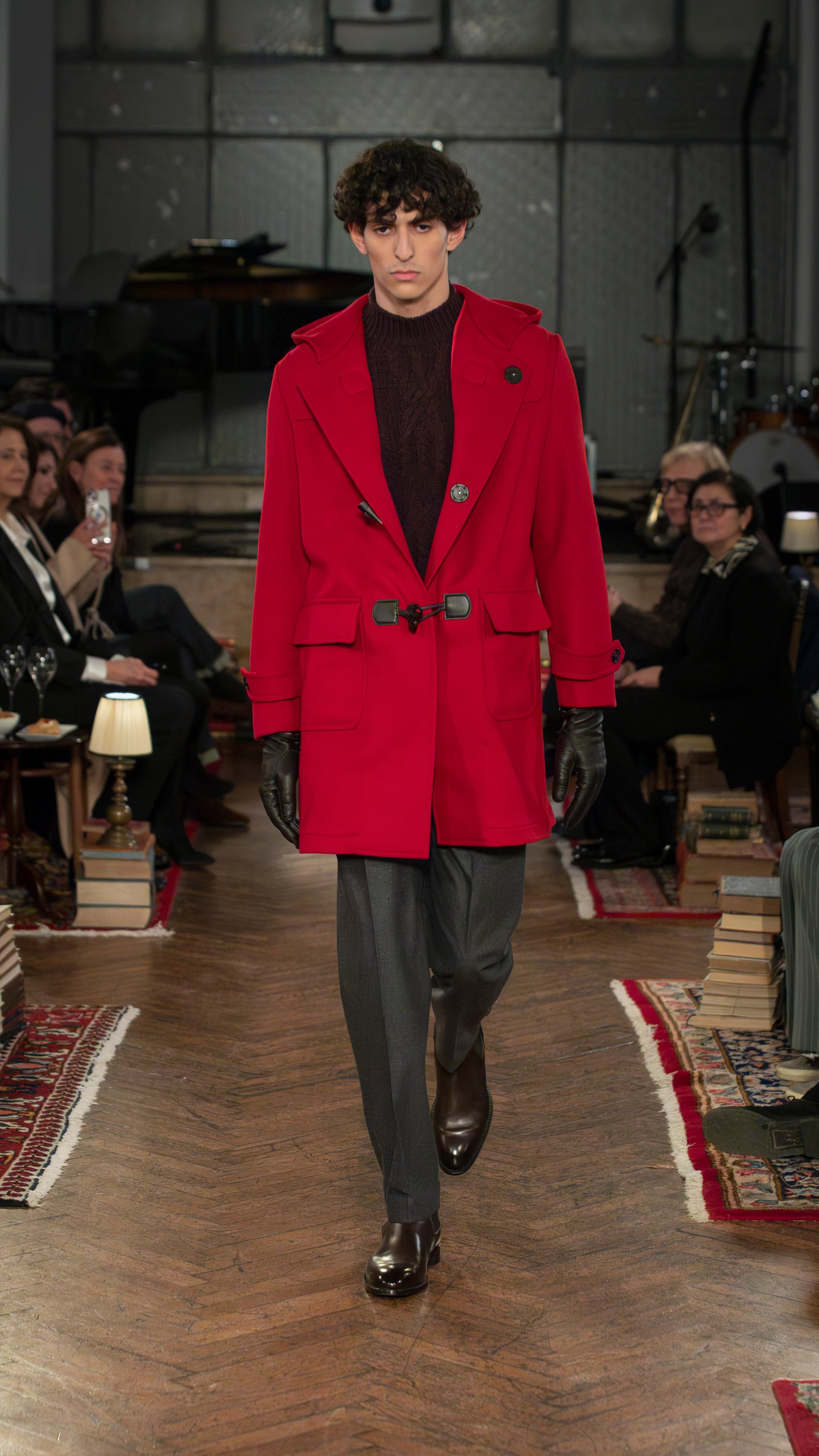 Fall Winter 25 - Runway – ISAIA Napoli