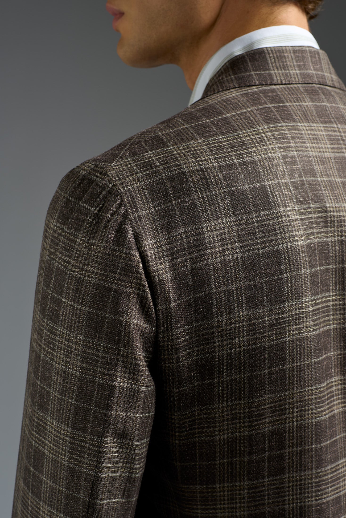 M21GSI_000_2079E_470-media-5