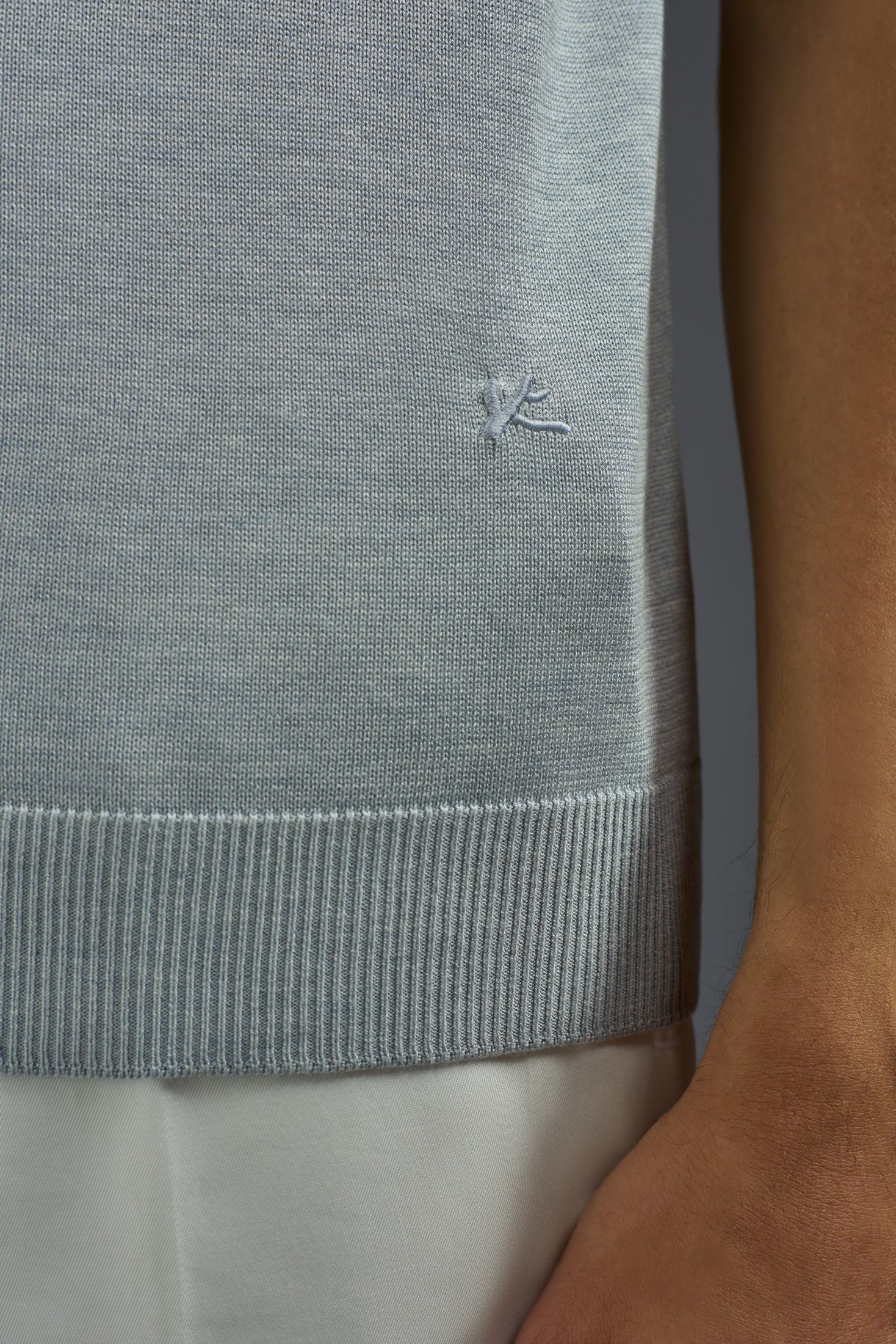 MG8260_000_Y0470_910-media-4