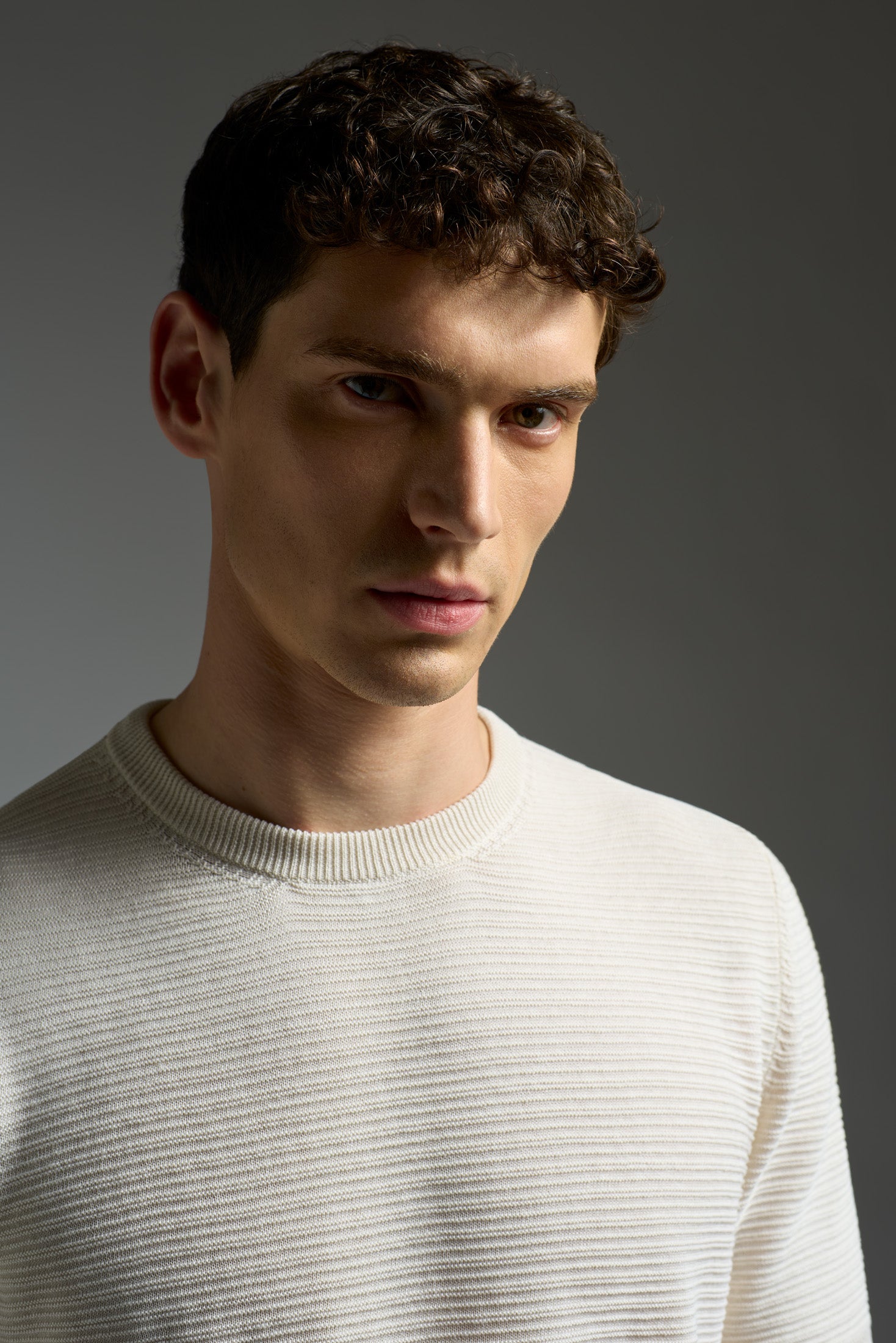 MG8451_000_Y0543_010-media-3