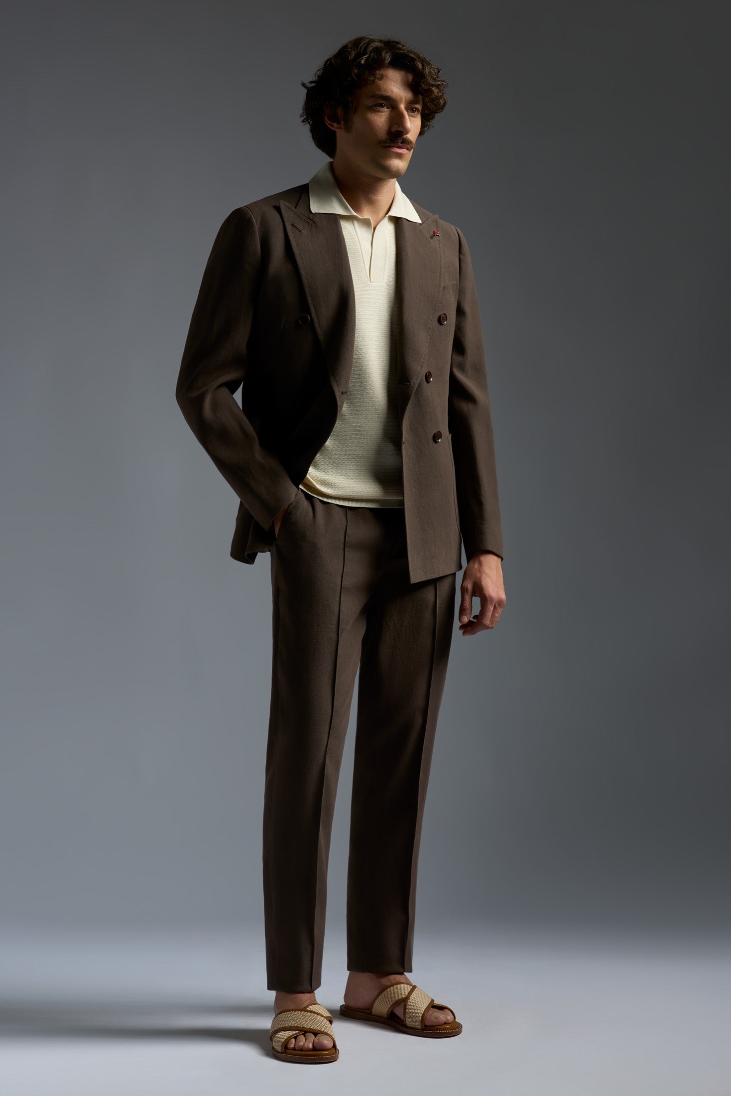 MG8466_000_Y0553_020-media-2