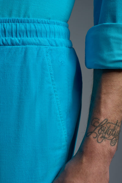 PNCT16_000_X0076_740-media-3