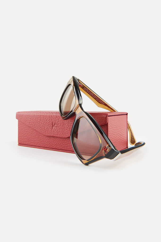 SUN01M_000_SG001_460-media-1