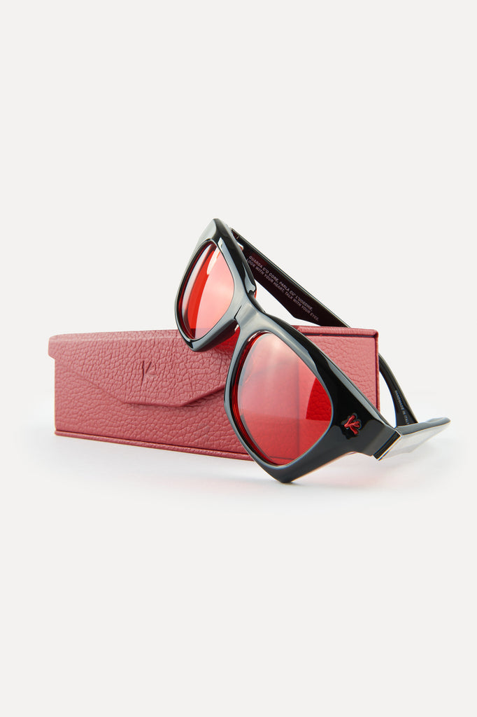 SUN01M_000_SG001_990-media-1