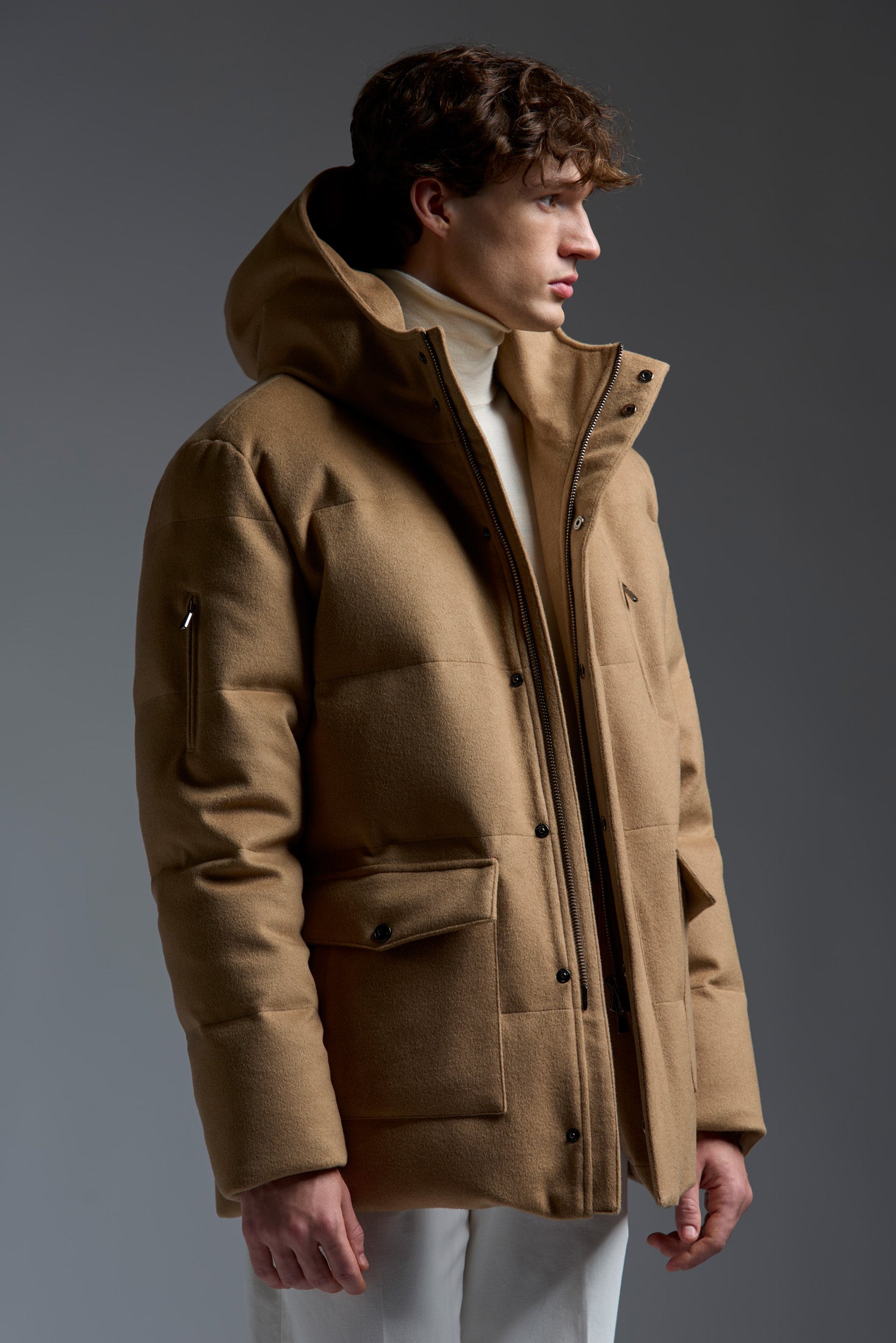 SW7304_000_98631_360-media-2