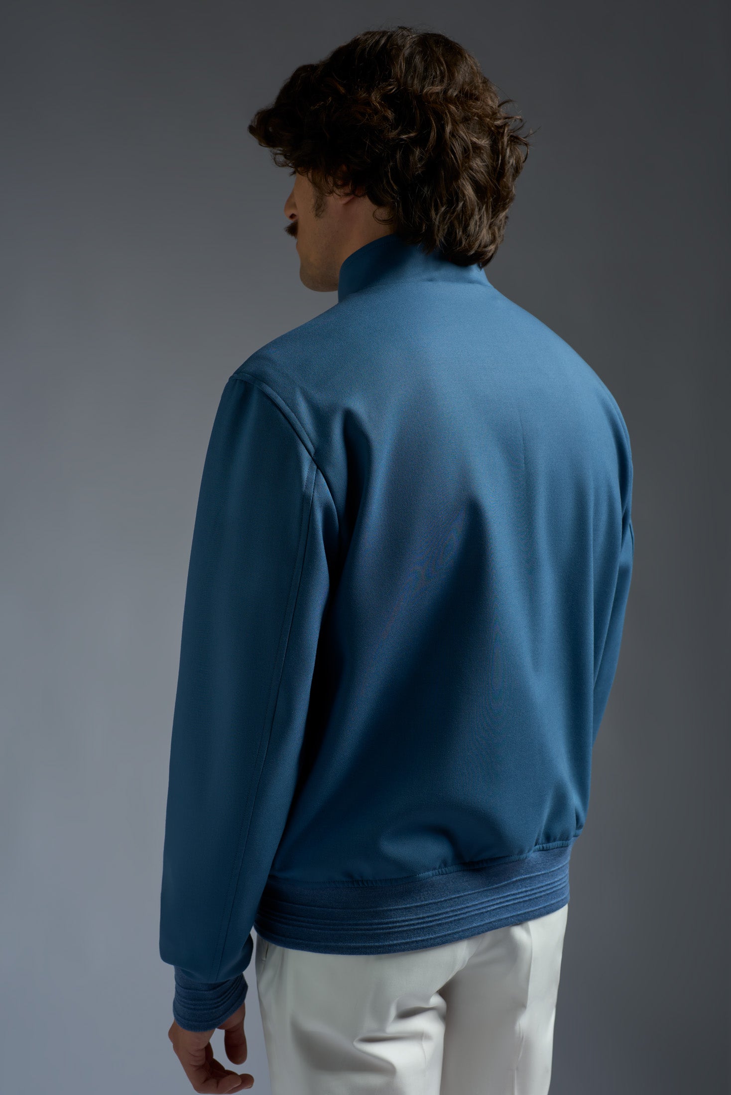 SW7306_000_94370_820-media-3